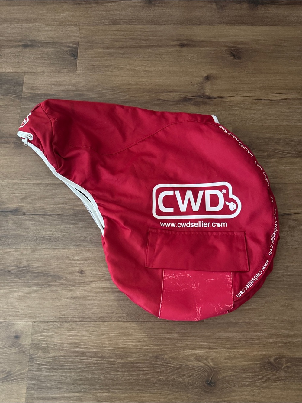 🐴 CWD Saddle Cover with Carry Strap 🐴 - Picture 4 of 8